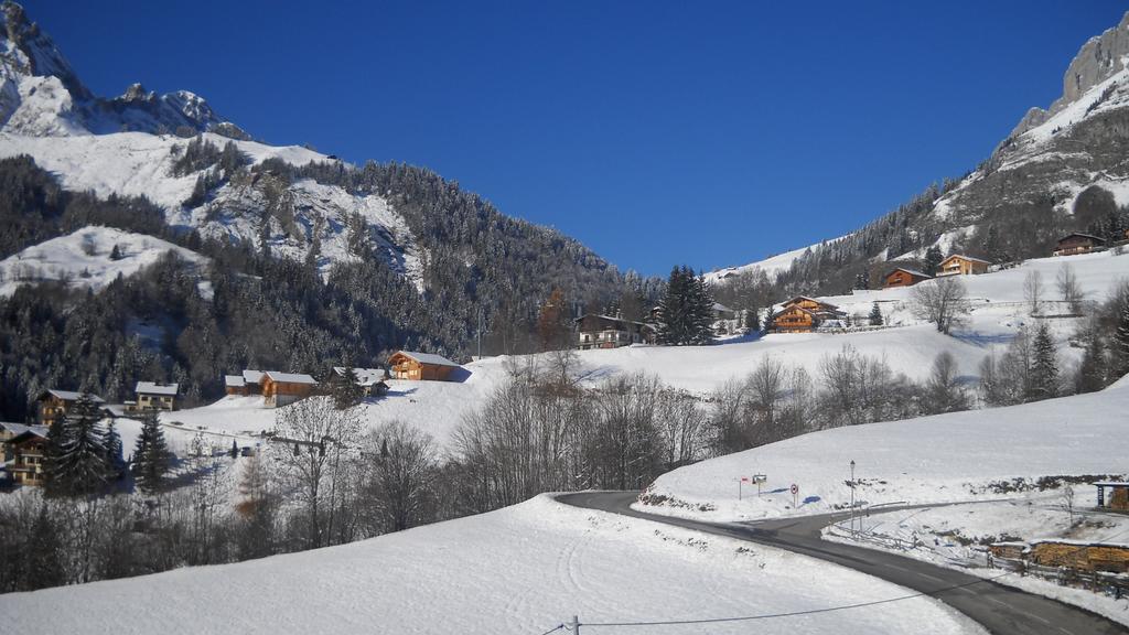 Les Alpages * La Giettaz